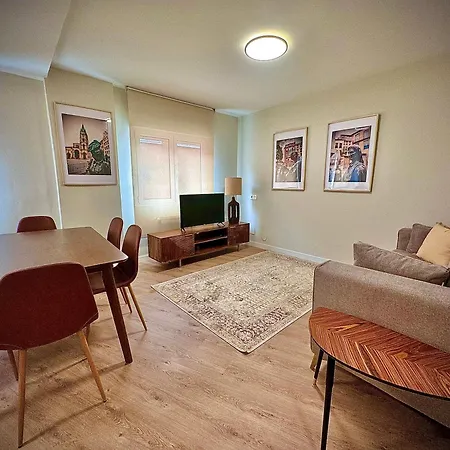 Bellavetusta Postigo Apartment